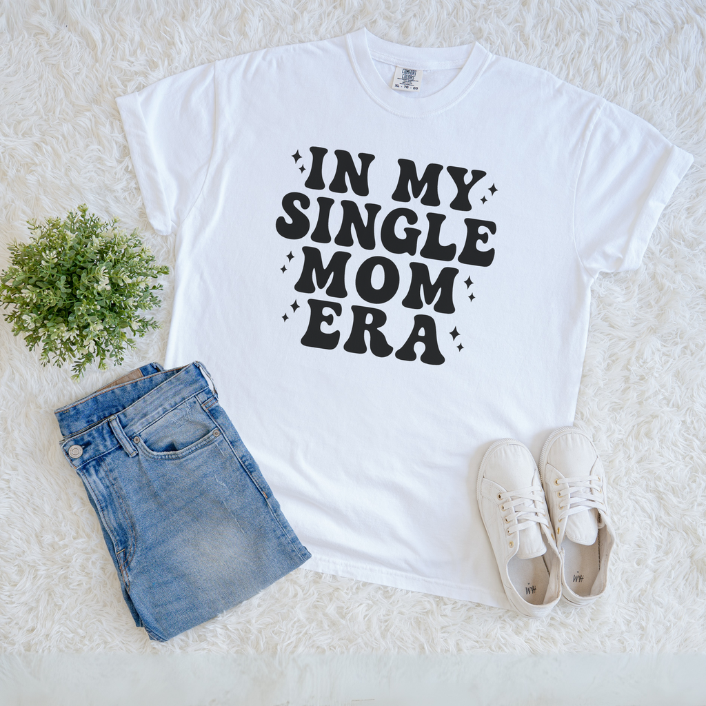 In My Mom Era Shirt – Comfort Colors T-Shirt | Retro Graphic Tee | Unisex Cotton Top (Sizes S–XXL) Black/White/Orchid/Blue Jean)